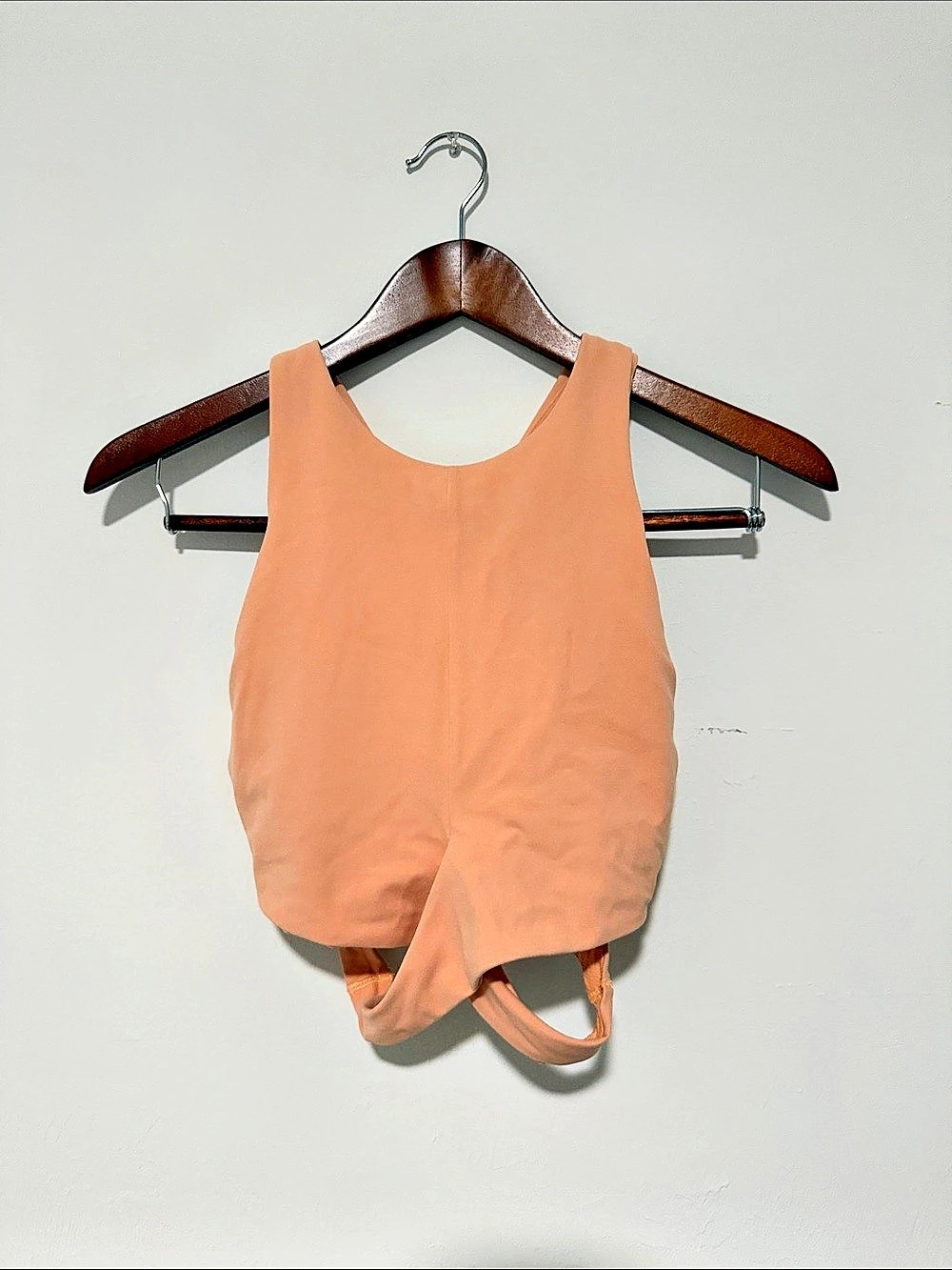 Athleta peach Conscious Crop sports bra Orange Size Medium